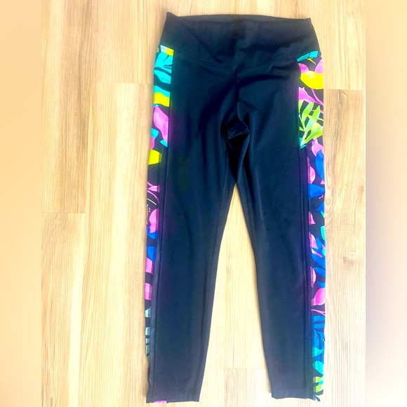PINK Victoria's Secret Pants - ❤️☀️Pink Victoria Secret Active Yoga Stretch Colorful Black Capris